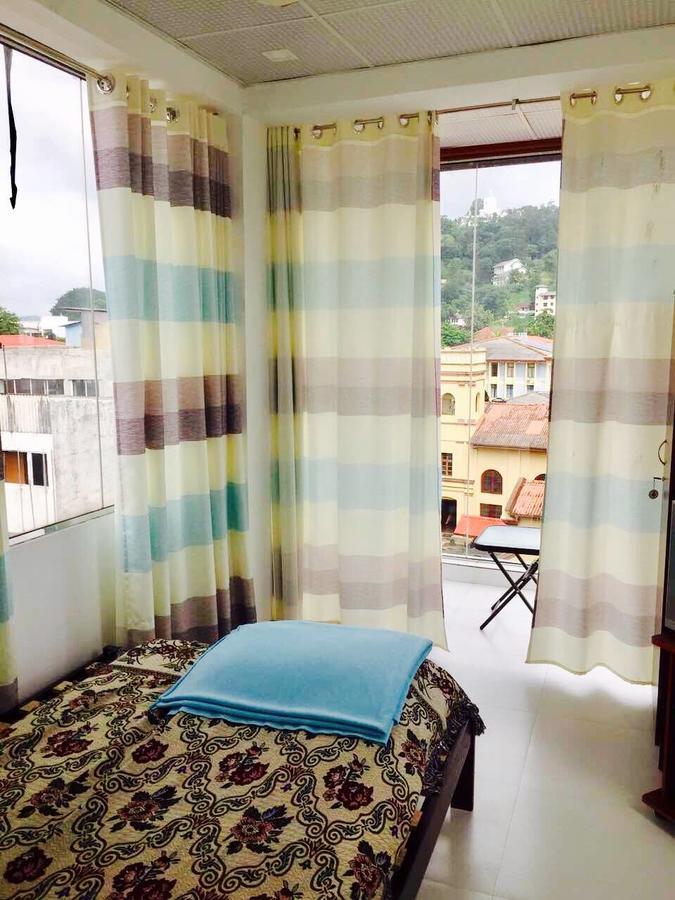 Getmore Bed & Breakfast Kandy Bagian luar foto